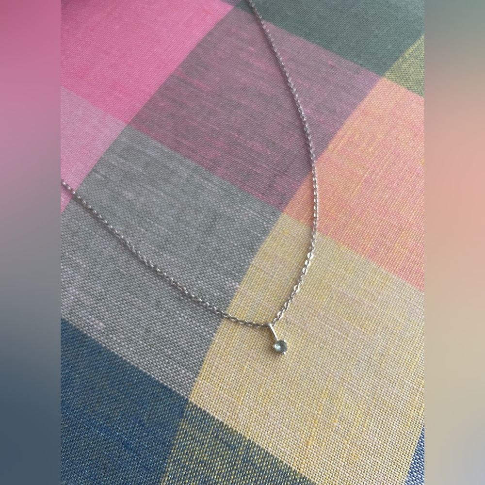 Elegant lGold Pendant Necklace